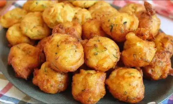 Вкусни топчета от тиквички за предястие: Изчезват от масата за 1 минута
